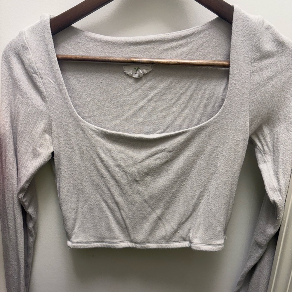 Grey long sleeve crop top - size small